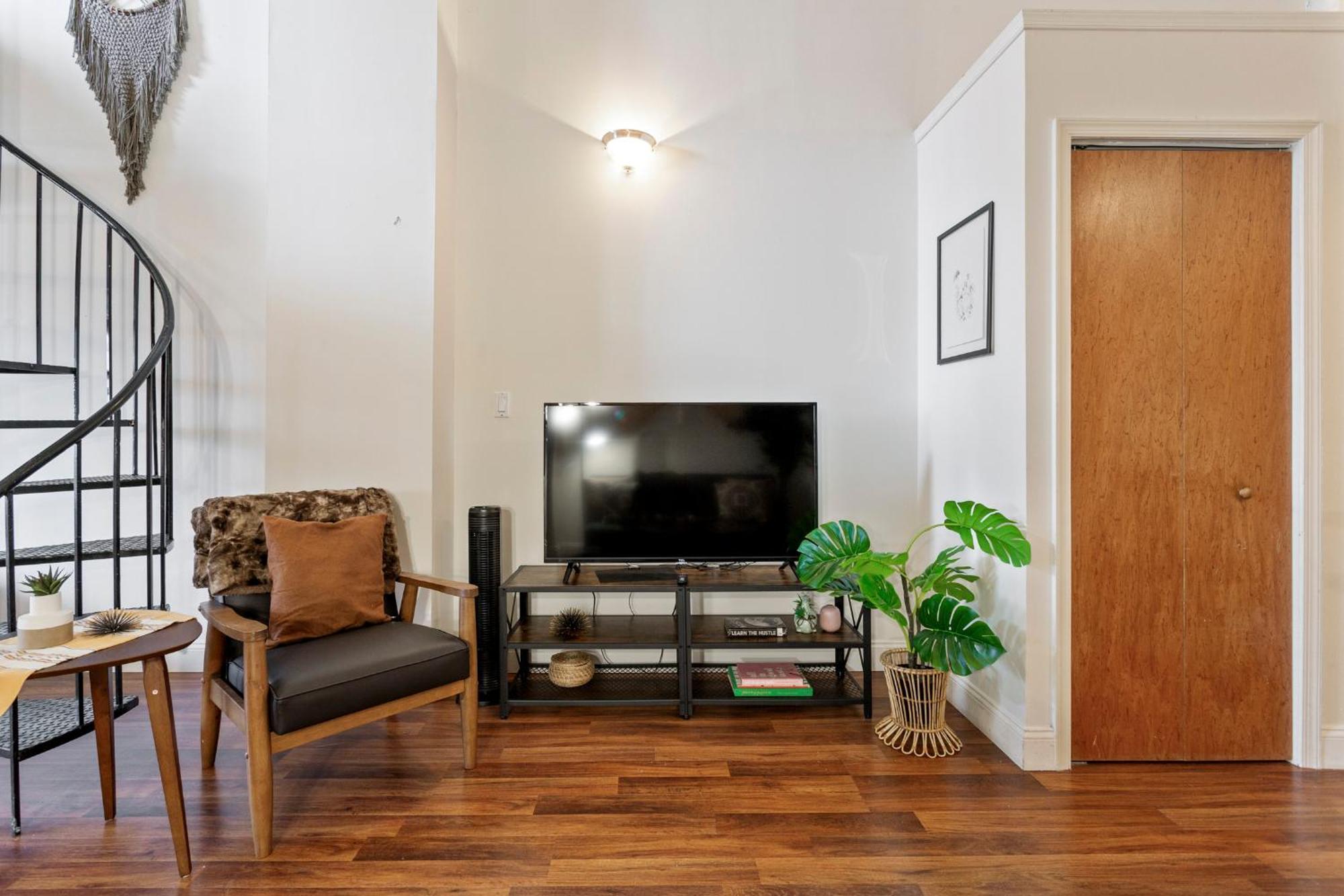 Sleeps 4! 2Br, Gym, Free Parking, Close To Major Attractions Filadelfia Exterior foto